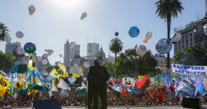 Día de la Militancia: Plaza llena y respaldo a Alberto Fernández