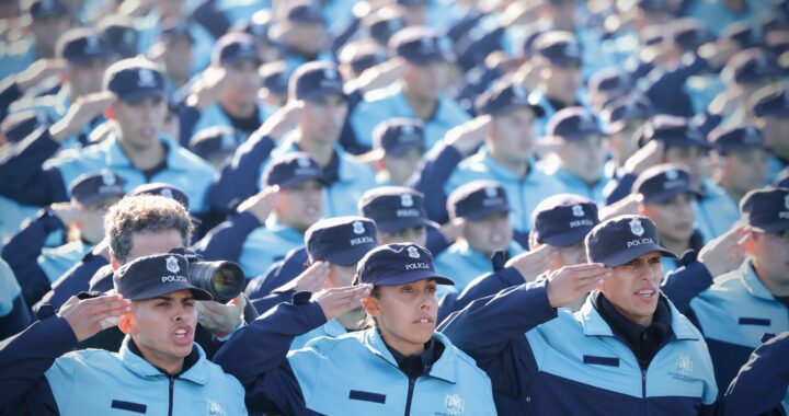 Egresaron 3.500 cadetes de la Escuela de Policía en PBA