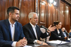 SEGUILO EN VIVO | Alak abre las sesiones del Concejo Deliberante de La Plata