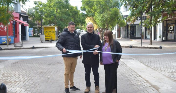 Alak inauguró el nuevo centro comercial de calle Cantilo en City Bell