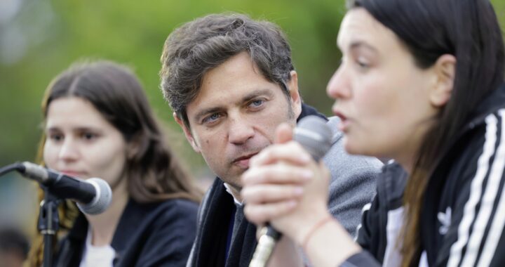 Kicillof: «Defender a las universidades es defender el futuro de la Argentina»