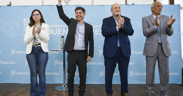 Kicillof entregó viviendas en General La Madrid