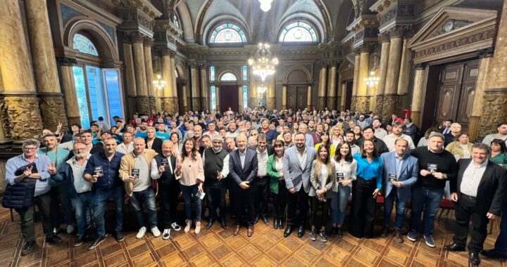 Alak lanzó la Escuela Municipal de Gobierno para promover la formación y la convivencia democrática