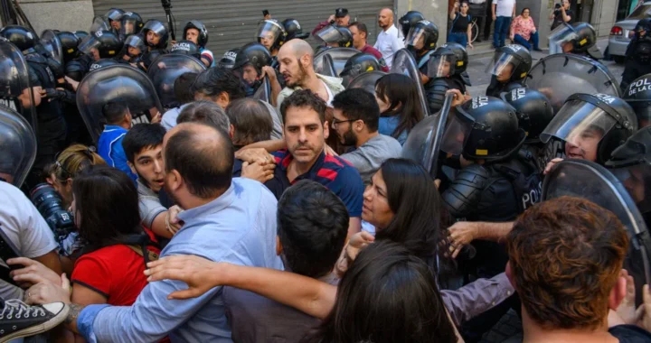 Enfermeros de la Ciudad fueron reprimidos durante la movilización