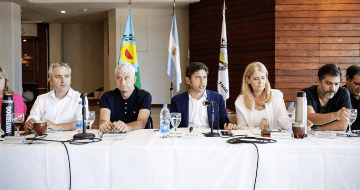 Operativo clamor: intendentes le piden a Kicillof que desdoble las elecciones