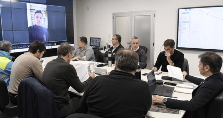 Kicillof se reunió con el comité de emergencia para analizar el despliegue de la asistencia tras el temporal