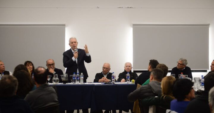 Alak y referentes del sector productivo analizaron planes para el desarrollo de La Plata