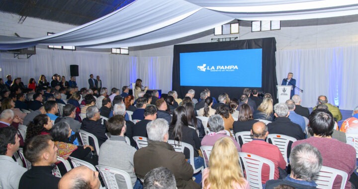 Invierten $ 5 mil millones para el desarrollo y fortalecimiento de clubes deportivos