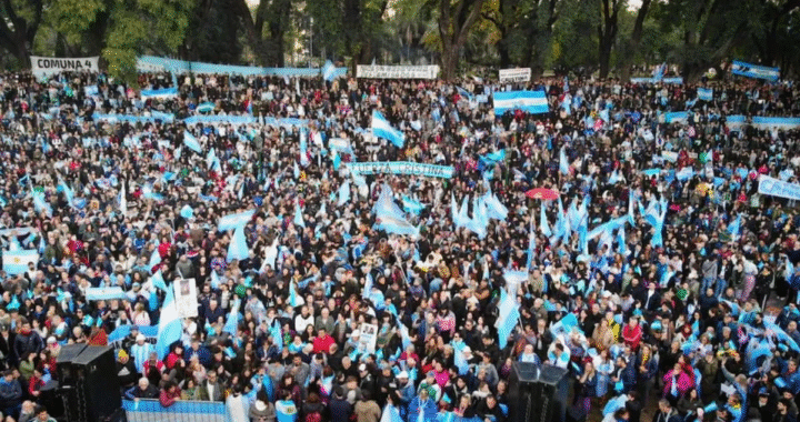 Cristina: «La independencia está en peligro»