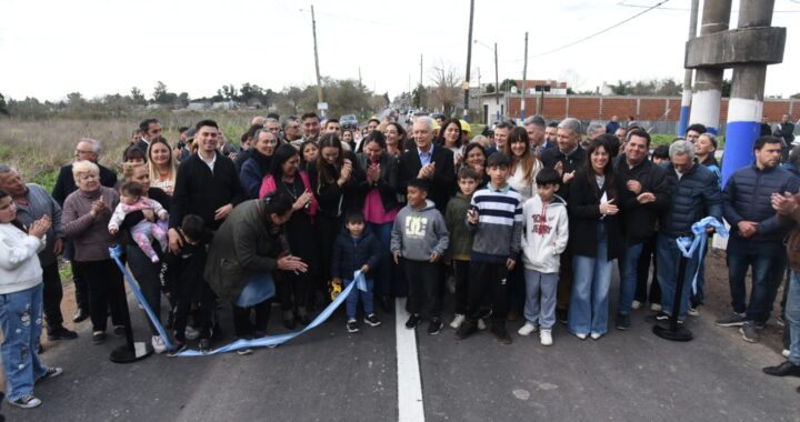 Nuevo asfalto, desagüe y luminarias: Alak inauguró la renovada calle 609 en Villa Elvira
