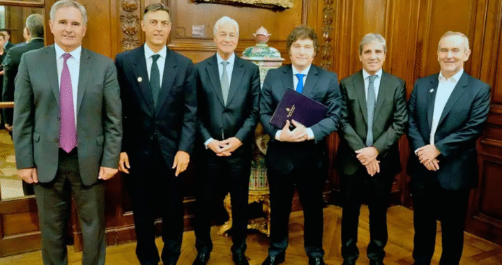 Milei ya cerró un acuerdo con un banco para que se lleve los recursos de Argentina
