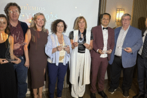 Peretta entregó los premios SAFYB