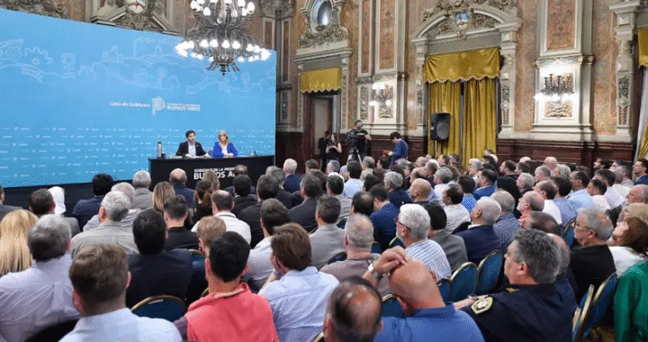 Kicillof presiona por la Ley de Financiamiento y advierte por el “ahogo” financiero de Nación