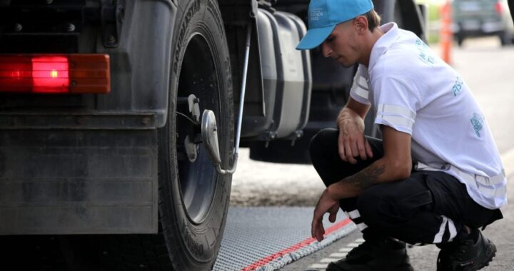 En un solo día, Transporte sacó de las rutas más de 72 toneladas de carga ilegal