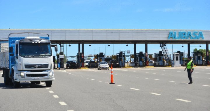 Irse a la costa ya es caro hasta en peajes: ¿cuánto aumentaron en enero 2026?