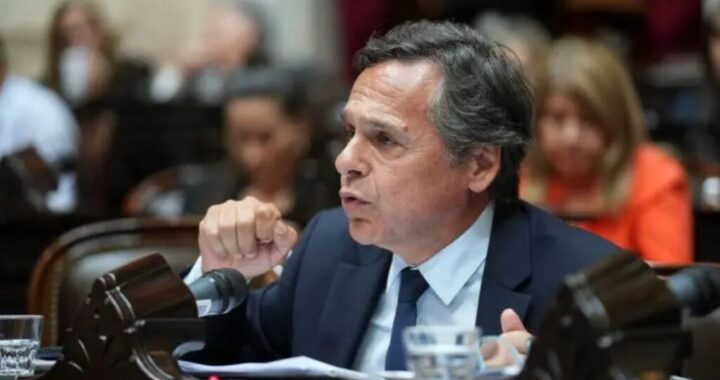 Diego Giuliano: «Esta reforma abre una nueva fábrica de juicios en la Argentina»