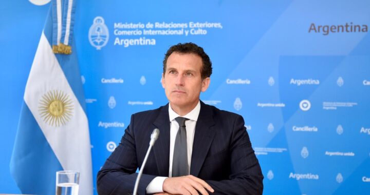 Justo Chaves: «Hay un proyecto de país alternativo para 2027»