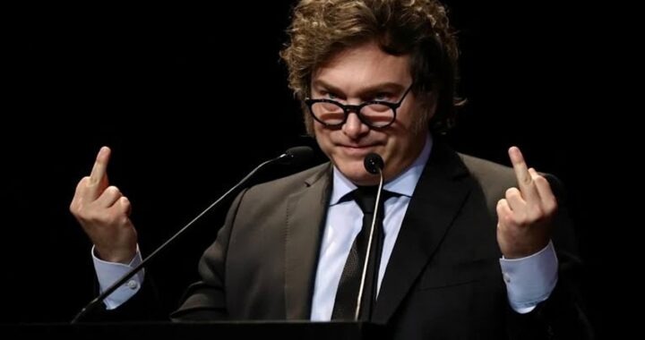 Les chupa todo un huevo