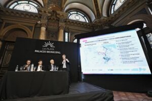 Alak y Kicillof anunciaron la finalización del Acueducto Norte y presentaron nuevas obras para La Plata