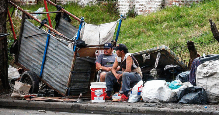 Un informe advierte que la pobreza es mucho mayor a la que dice el Indec