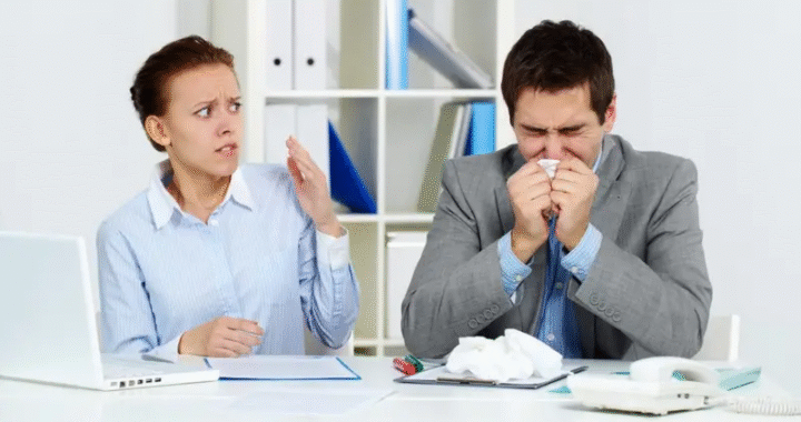 Reforma laboral libertaria: si te enfermás, te pagarán la mitad del sueldo