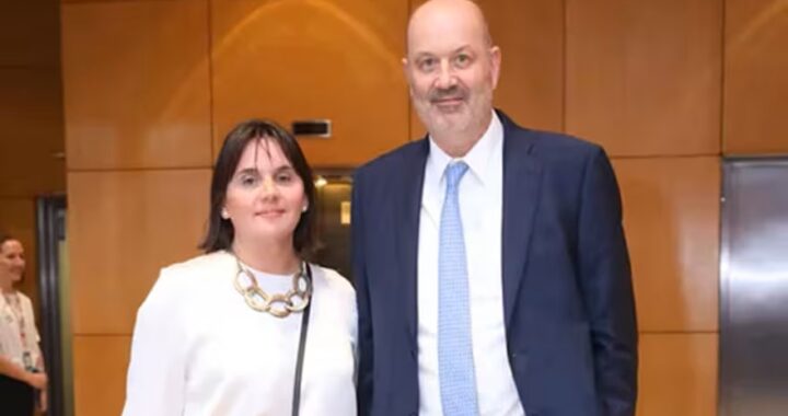 Corrupción: el Gobierno libertario le dio $ 114 millones a la esposa de Sturzenegger