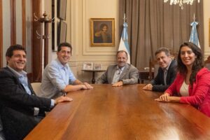 Quintela profundiza el diálogo con dirigentes nacionales y apuesta a la unidad para construir una alternativa política