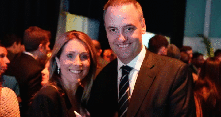 Vuelo VIP a Nueva York: Milei busca limpiar la imagen de Adorni tras viajar con la tuya