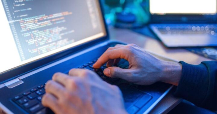 Santander y el ITBA lanzan un programa de formación en programación con foco en empleo y habilidades digitales