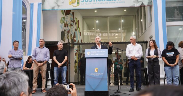 Alak convocó a conformar un gran frente para Axel Kicillof presidente