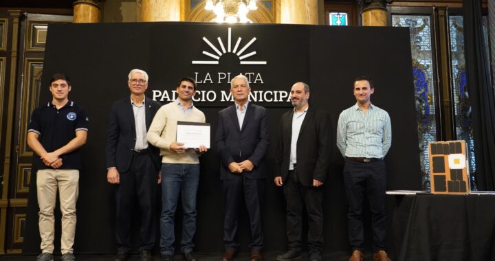 Alak reconoció a los platenses que participaron de la Misión Artemis II de la NASA