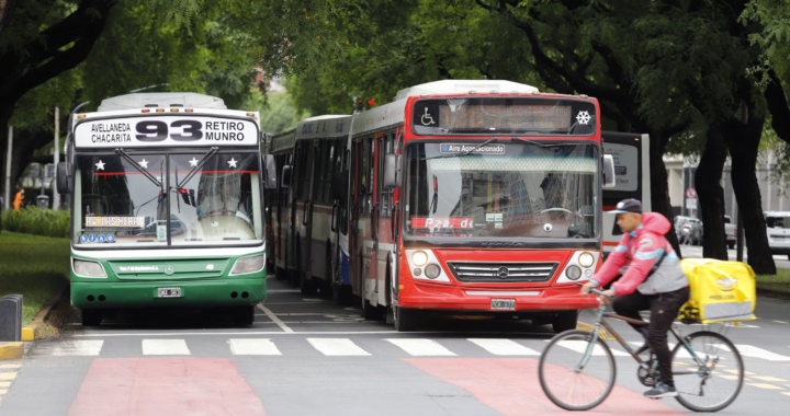 Suben colectivos, subte y peajes en el AMBA: cuánto cuesta viajar desde el 1° de junio
