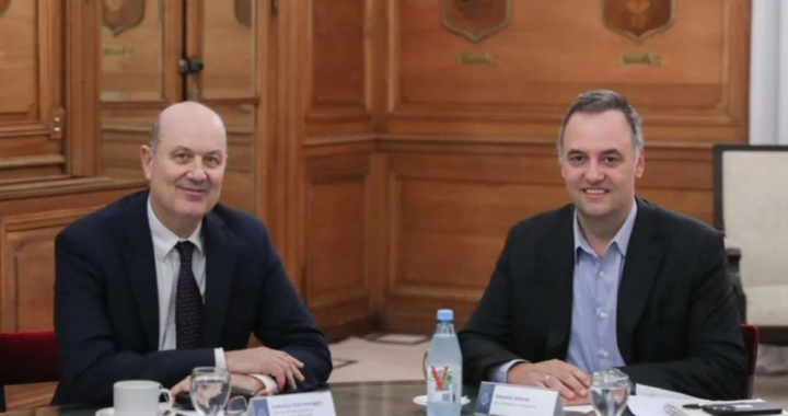 De Adorni a Sturze: crecen los funcionarios libertarios ligados al régimen de Inocencia Fiscal