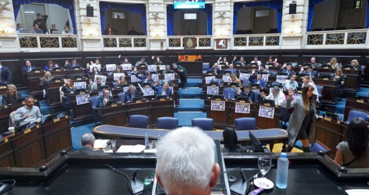 Sobreendeudamiento: las claves de los alivios que aprobó la Legislatura bonaerense