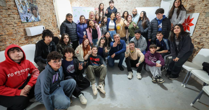 Máximo Kirchner y Mayra Mendoza hablaron de educación y salud mental con estudiantes