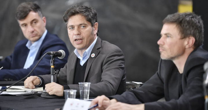 Kicillof le advirtió a los industriales: “Es la macro lo que los está fundiendo”
