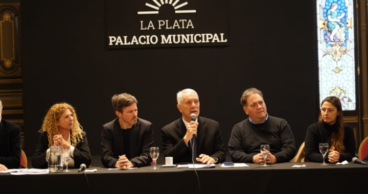Alak avanza con la reactivación del Aeropuerto de La Plata y proyecta un nuevo polo logístico